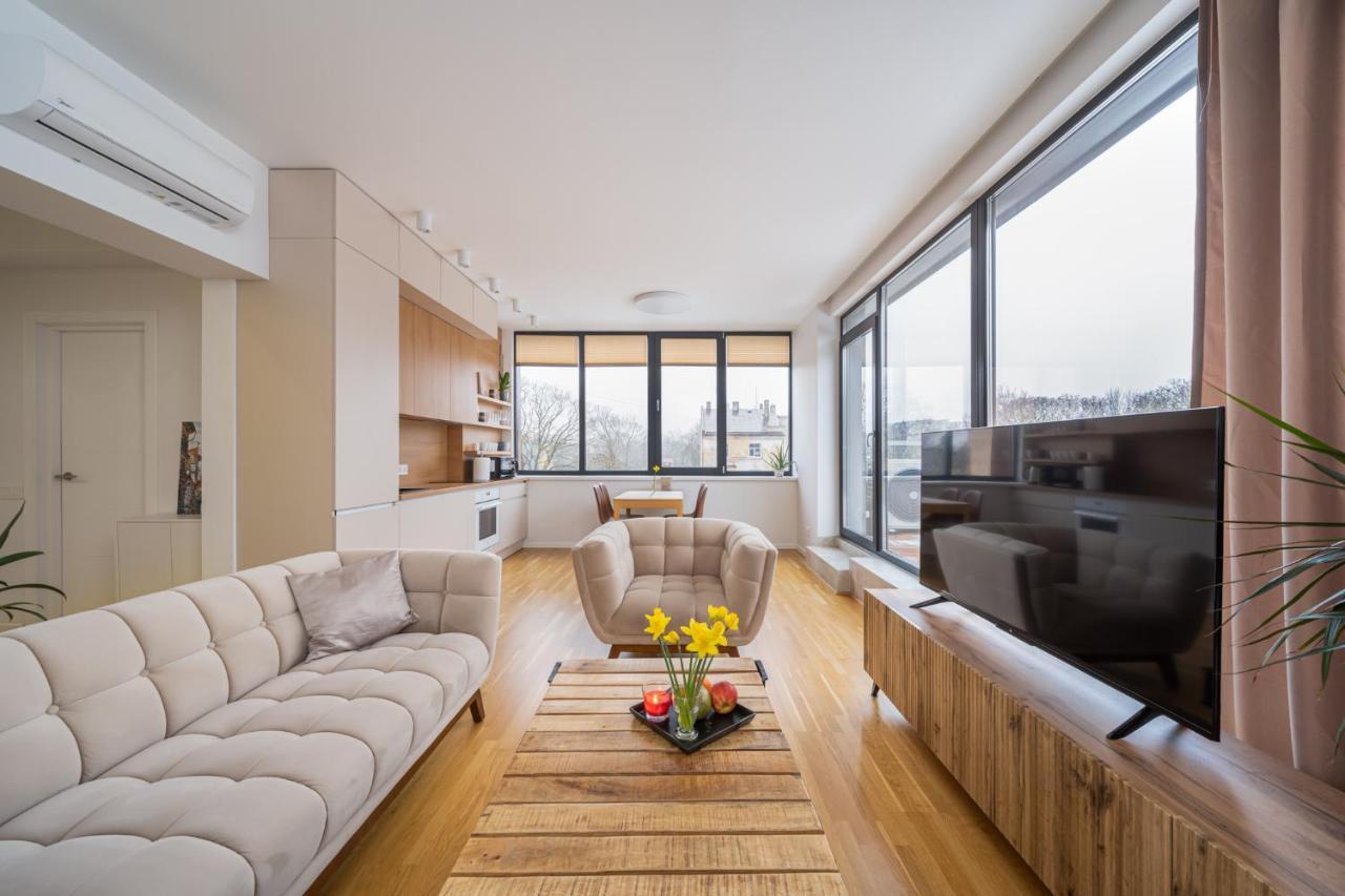 1-bedroom Penthouse With Underground Parking 里加