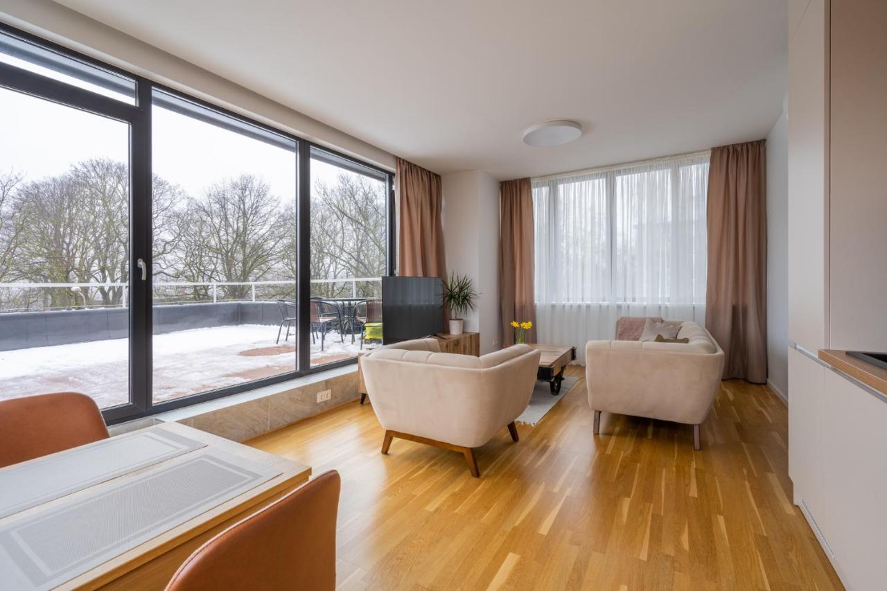 1-bedroom Penthouse With Underground Parking 公寓 *