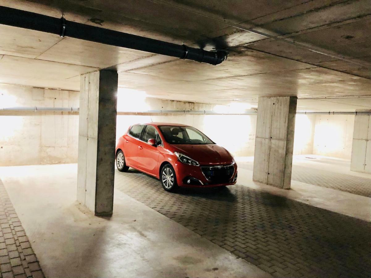 公寓 1-bedroom Penthouse With Underground Parking