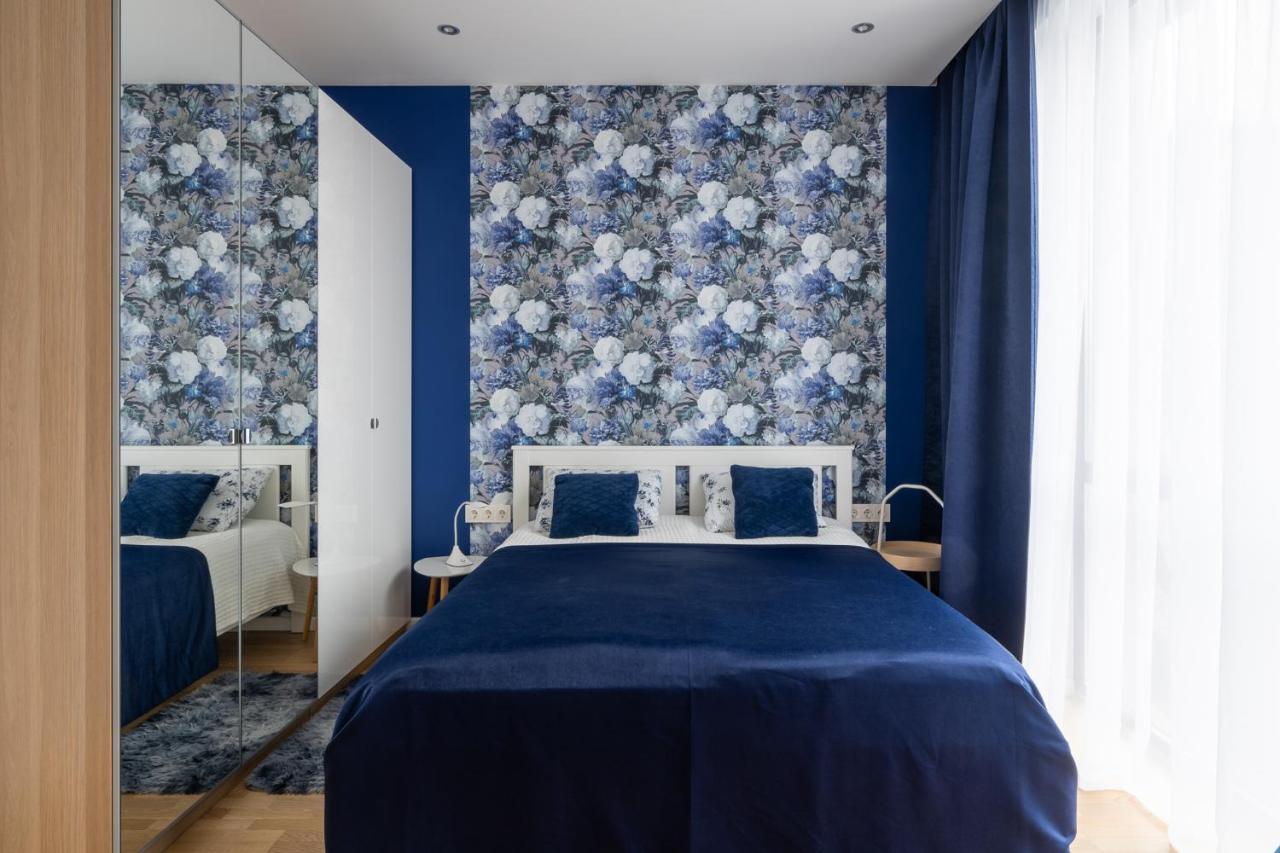 Lägenhet 1-bedroom Penthouse With Underground Parking Riga